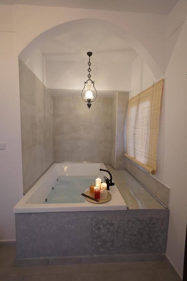 "Del Sole" Spa Apartment เซเรส ภายนอก รูปภาพ