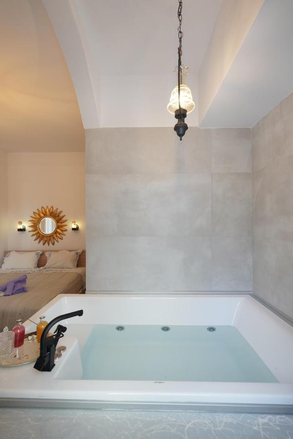 "Del Sole" Spa Apartment เซเรส ภายนอก รูปภาพ